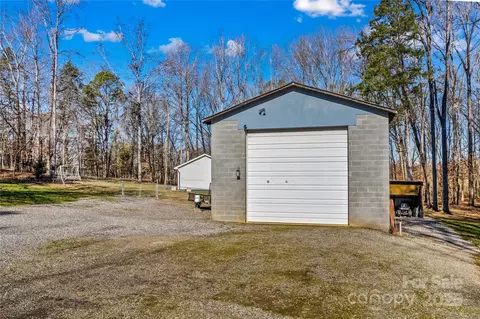 797 Chief Thomas Rd, Harmony, NC 28634 photo 27