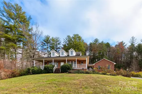 1025 Upper Brush Creek Rd, Fairview, NC 28730