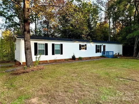3632 Poplar Ln, East Bend, NC 27018