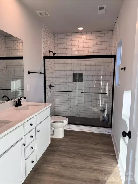 Bath - 723 E Memorial Hwy, Harmony, NC 28634 photo 2 of 4