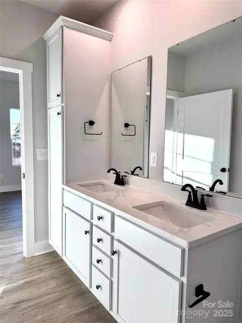 Bath - 723 E Memorial Hwy, Harmony, NC 28634 photo 3 of 4