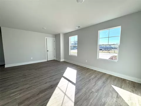 Living - 737 E Memorial Hwy, Harmony, NC 28634 photo 2 of 2