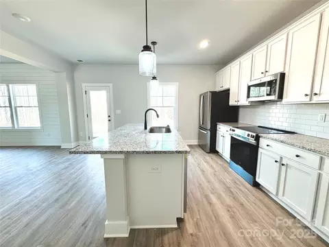 Kitchen - 737 E Memorial Hwy, Harmony, NC 28634 photo 1 of 2
