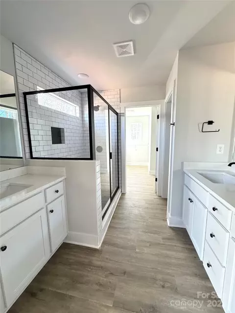 Bath - 737 E Memorial Hwy, Harmony, NC 28634 photo 1 of 2