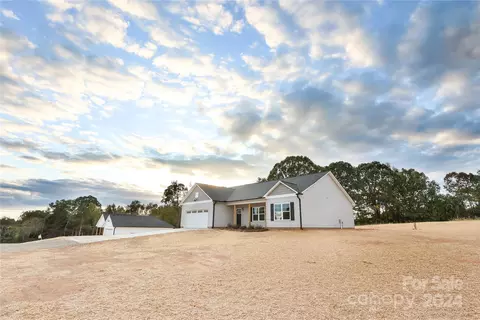 8585 Freeze Rd, Kannapolis, NC 28081