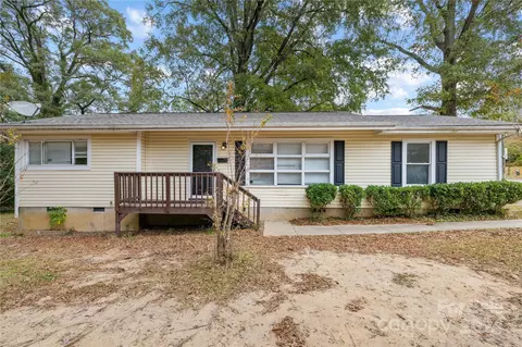 3632 Tuckaseegee Rd, Charlotte, NC 28208