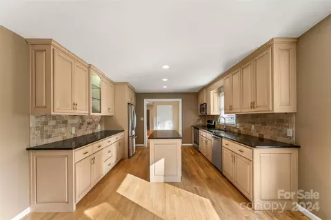 2110 E Winds Ave, Morganton, NC 28655 photo 13