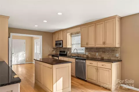 2110 E Winds Ave, Morganton, NC 28655 photo 14