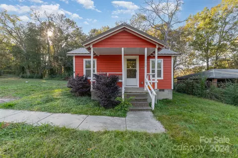 330 N Market St, Lancaster, SC 29720