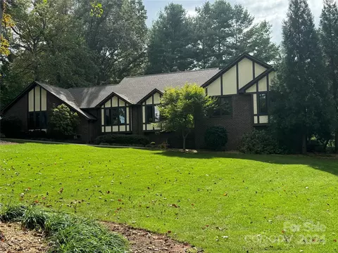 3603 Golf Ne Dr NE, Conover, NC 28613