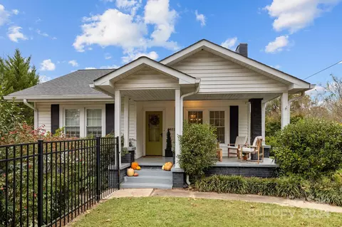 602 Gaston Ave, Belmont, NC 28012