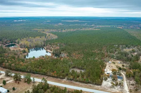 2392 Old Georgetown W Rd W, Cassatt, SC 29032