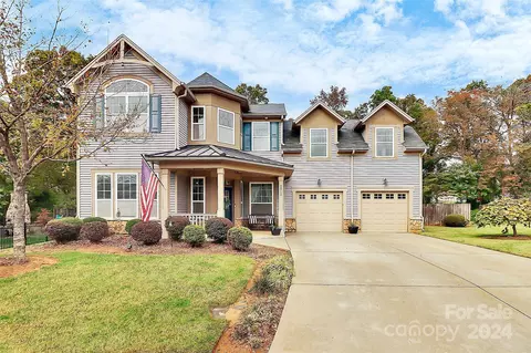2012 Wade Hampton Cir, Belmont, NC 28012