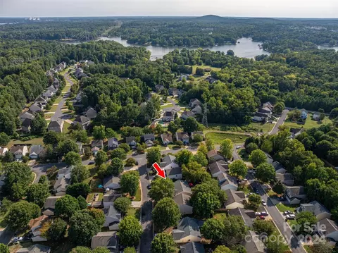 View/Area - 809 Settlement Dr, Clover, SC 29710 photo 2 of 2