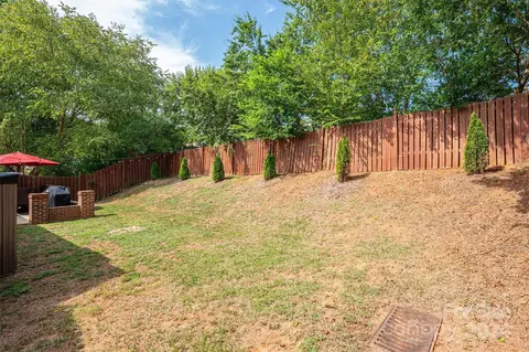 Exterior - 809 Settlement Dr, Clover, SC 29710 photo 7 of 7