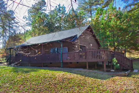 585 Hearthstone Dr, Union Mills, NC 28167