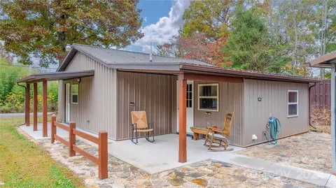 1846 Deer Park Rd, Nebo, NC 28761