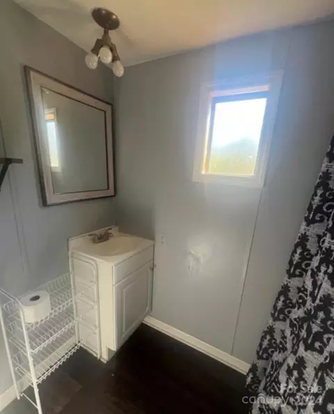 Bath - 210 Watterson Rd, Grover, NC 28073 photo 1 of 1