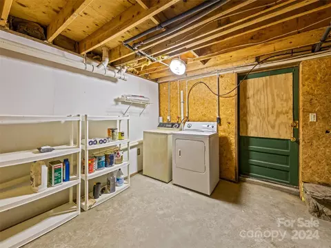 608 Seasons Dr, Clyde, NC 28721 photo 34