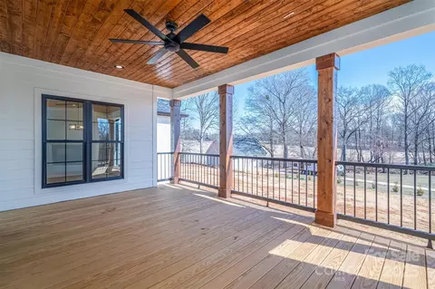 Exterior - 229 Golf Course Rd, Maiden, NC 28650 photo 6 of 11