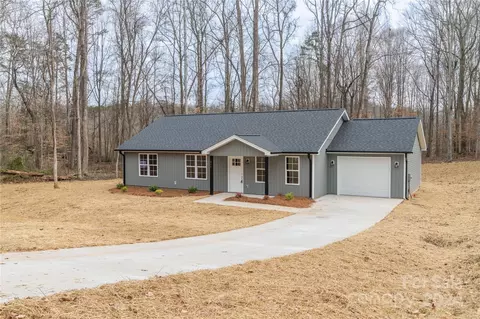 511 Eastwood Dr, Lexington, NC 27295