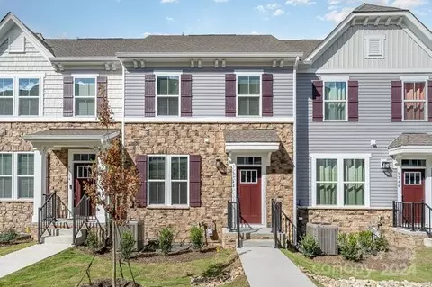 9342 Mallard Mills Dr, Charlotte, NC 28262