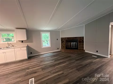 4580 Mcalpine Ave, Morganton, NC 28655 photo 3