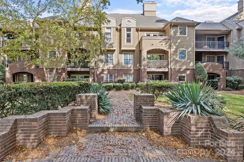 1101 E Morehead 26 St #26, Charlotte, NC 28204