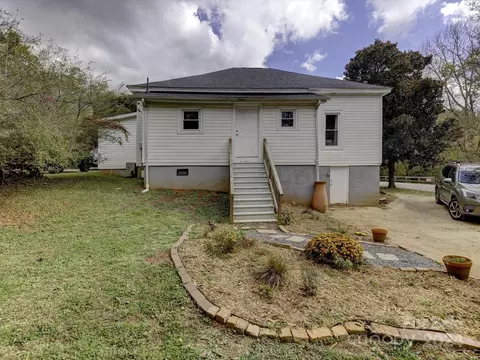 Exterior - 37 3rd St, Cramerton, NC 28032 photo 4 of 5