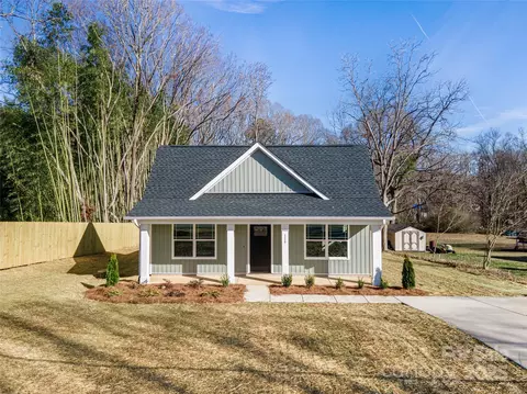 119 E Ohio Ave, Bessemer City, NC 28016
