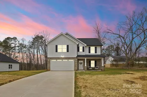 5319 Carden Dr, Charlotte, NC 28227