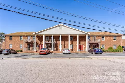 2123 Carriage Woods Ln, Kannapolis, NC 28081