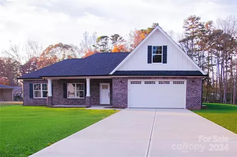 5229 Carden Dr, Charlotte, NC 28227