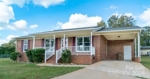 901 Moses Ct, Shelby, NC 28152