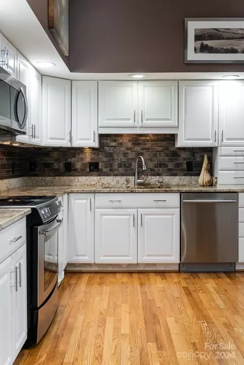 Kitchen - 150 Overlook Dr, Flat Rock, NC 28731 photo 2 of 3