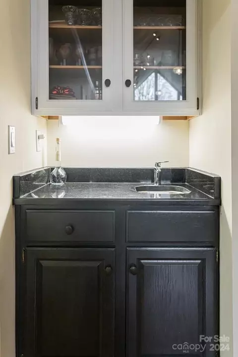 Kitchen - 150 Overlook Dr, Flat Rock, NC 28731 photo 3 of 3