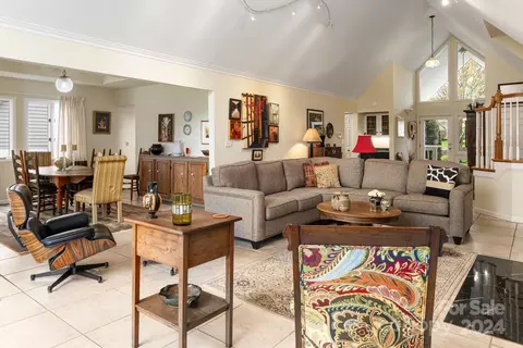 Living - 150 Overlook Dr, Flat Rock, NC 28731 photo 3 of 3