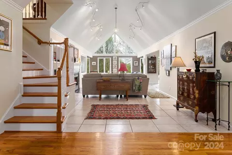 Entry Way - 150 Overlook Dr, Flat Rock, NC 28731 photo 3 of 5