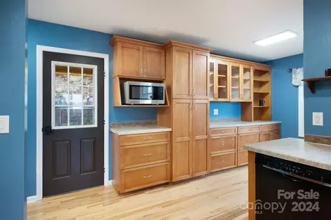 Other - 506 Rabbit Run, Marshall, NC 28753 photo 4 of 14