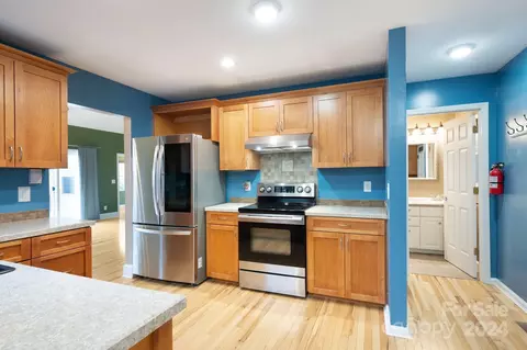 Kitchen - 506 Rabbit Run, Marshall, NC 28753 photo 1 of 1