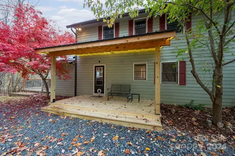 Exterior - 506 Rabbit Run, Marshall, NC 28753 photo 2 of 6