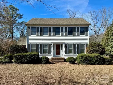 512 S Elm St, Pageland, SC 29728 photo 2