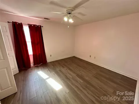 512 S Elm St, Pageland, SC 29728 photo 17