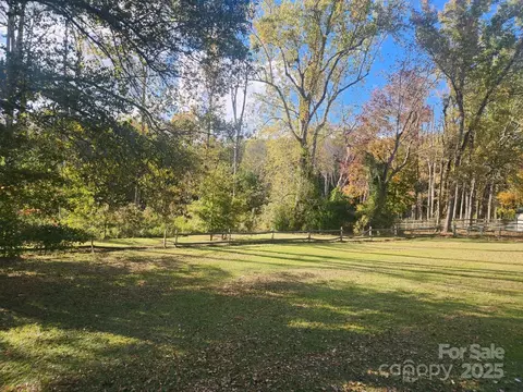 512 S Elm St, Pageland, SC 29728 photo 3