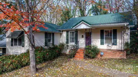 246 N Anderson St, Morganton, NC 28655