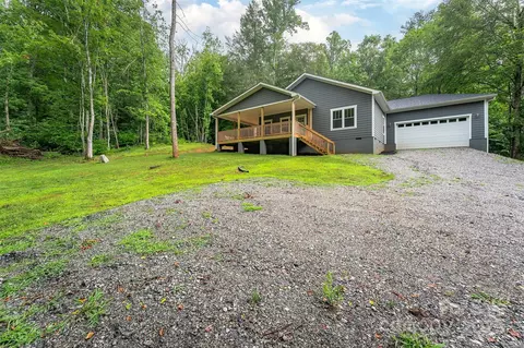 1585 S Main St, Mars Hill, NC 28754