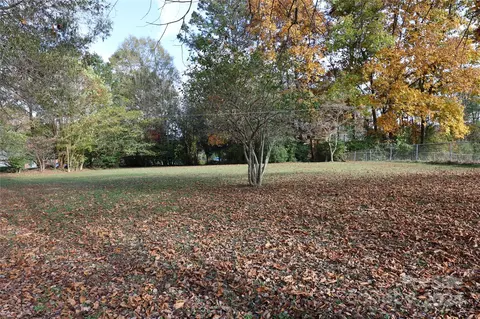 00 4th Nw St NW, Hickory, NC 28601