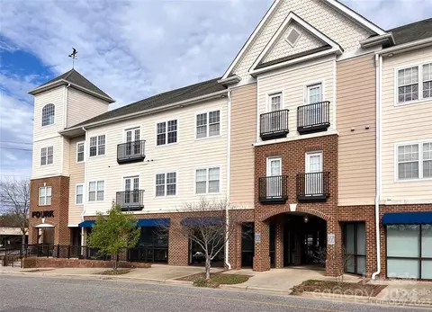 1410 4th Street Nw 301 Dr NW #301, Hickory, NC 28601