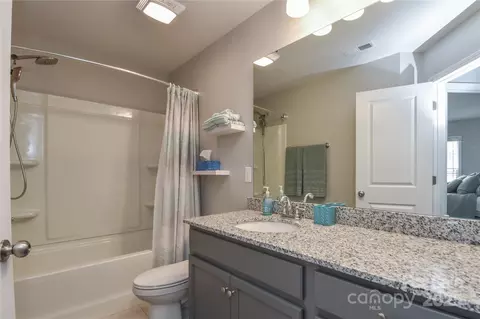 Bath - 8097 Sheffield Dr, Terrell, NC 28682 photo 2 of 2
