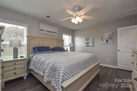 Bedroom - 8097 Sheffield Dr, Terrell, NC 28682 photo 1 of 4